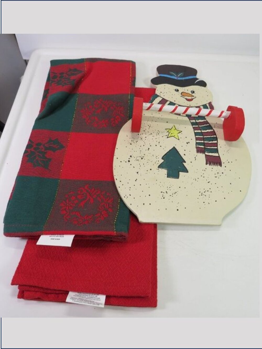 Vintage Wood Snowman Wall Tea Towel Holder Christmas Decor with Towels Set